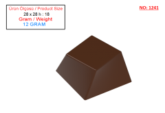 1241 - MOULE À CHOCOLAT EN POLYCARBONATE
